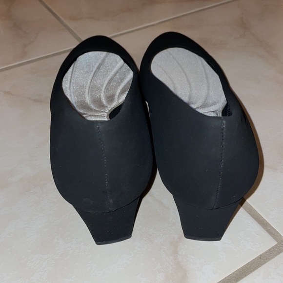 Women’s dress shoes - Picture 3 of 3